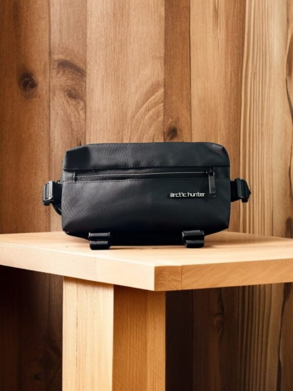 Arctic hunter chest/ west bag model no 70