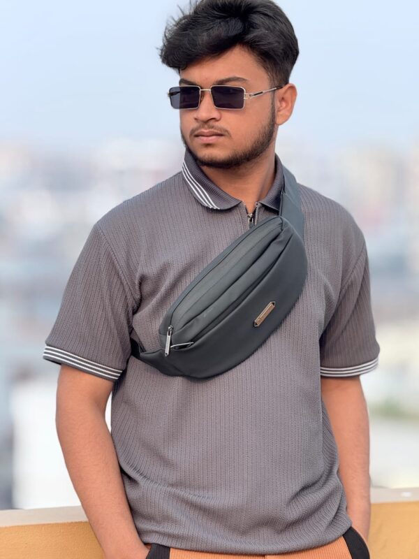 Simple Chest/Waist Bag - Black colour (SB)